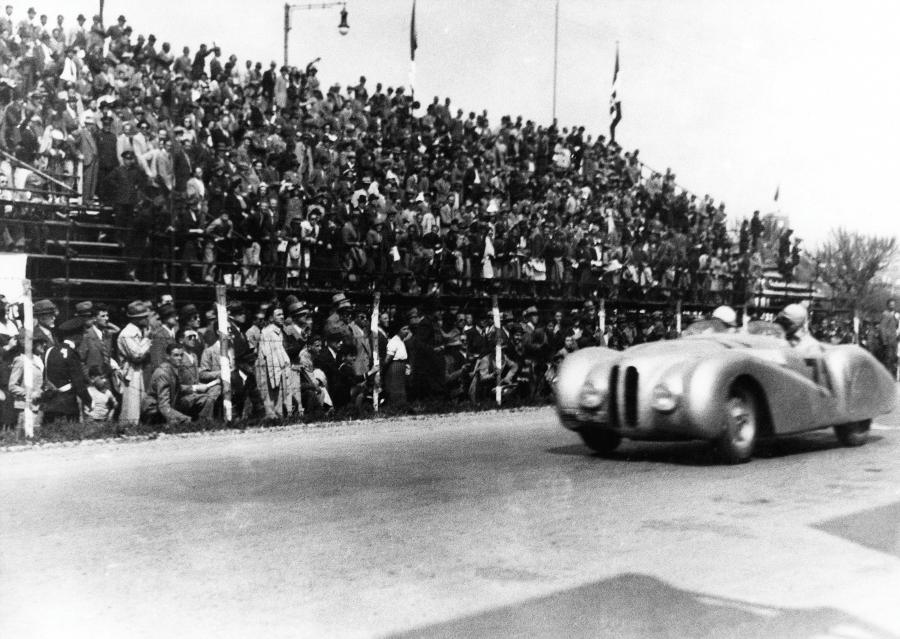  BMW 328 Bugelfalten Mille Miglia (85032) 1939 года  (фото 26 из 74)